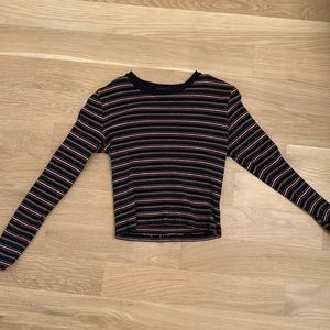 Brandy Melville cropped long sleeve